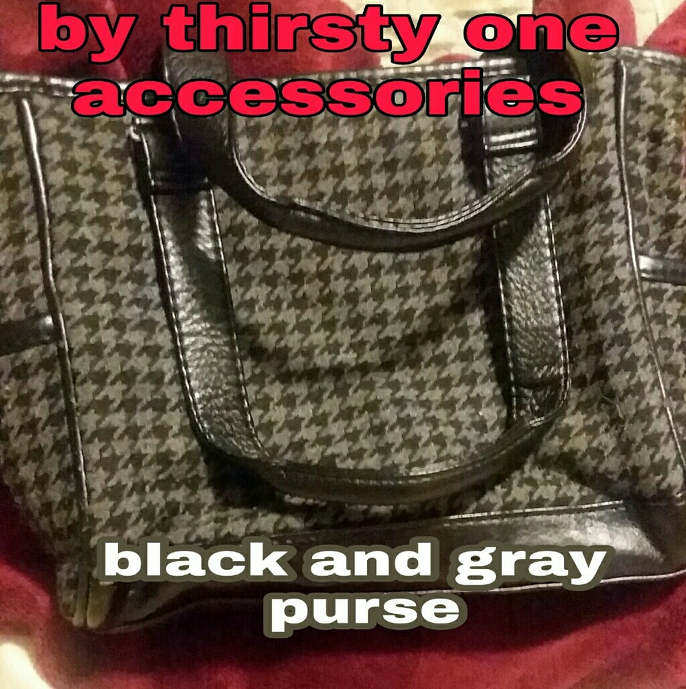 Purses - Picture 3 of 3